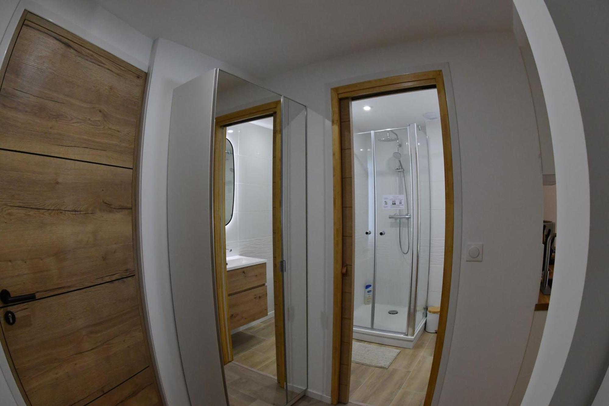 Studio Elegance Naturelle Proche Gare Voiron Exterior foto